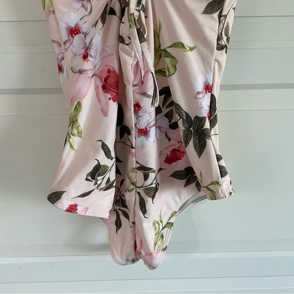 NWOT Leonisa graphic floral cutout keyhole one piece swimsuit 15024 - Picture 8 of 11